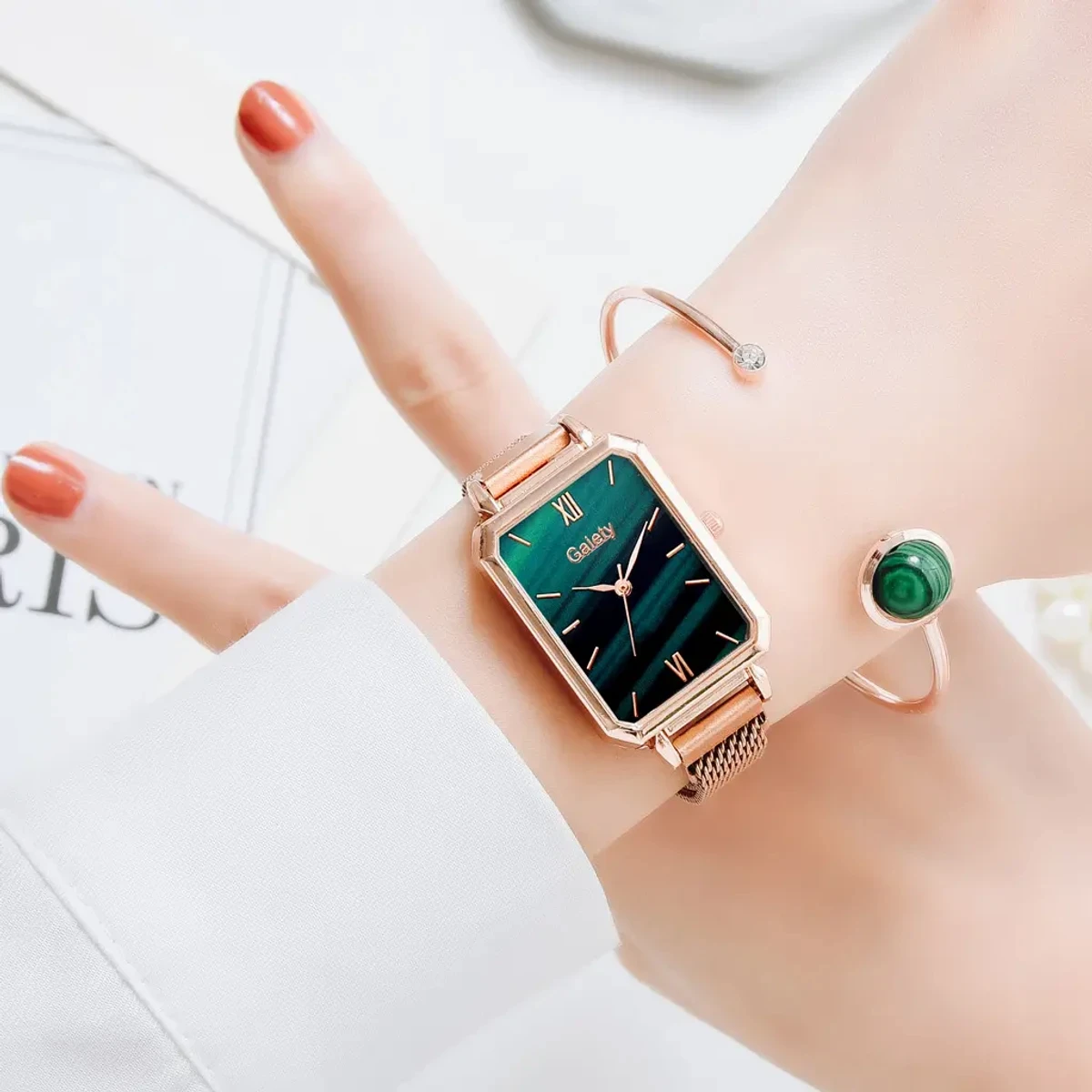 Women 's Bracelet Jewelry Watch Casual Luxury Fashion watch